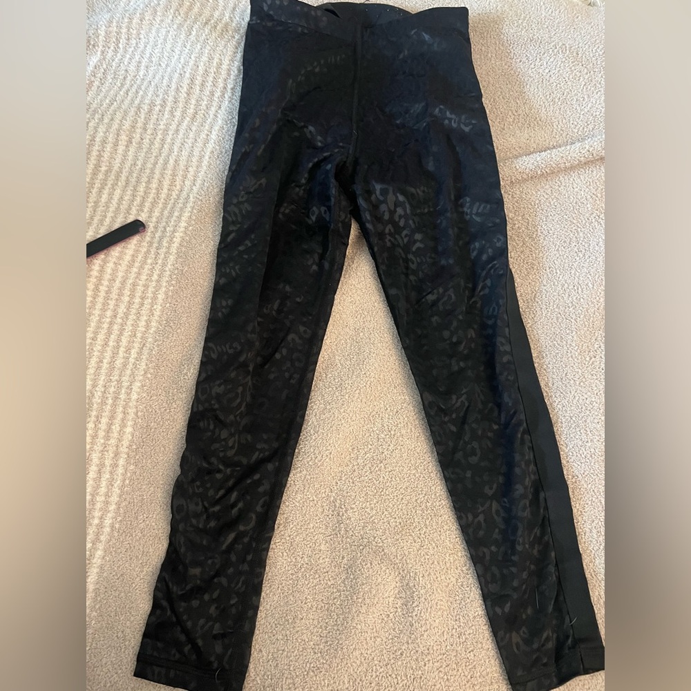 VS Sheer leg leopard print leggings!